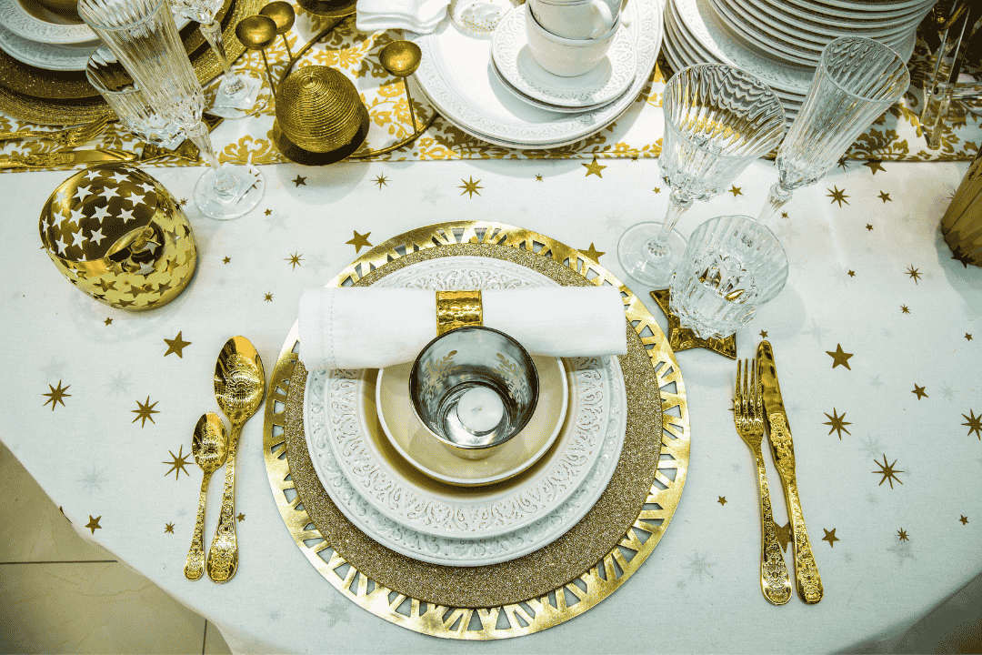 How to Use Table Linens for Holiday Celebrations