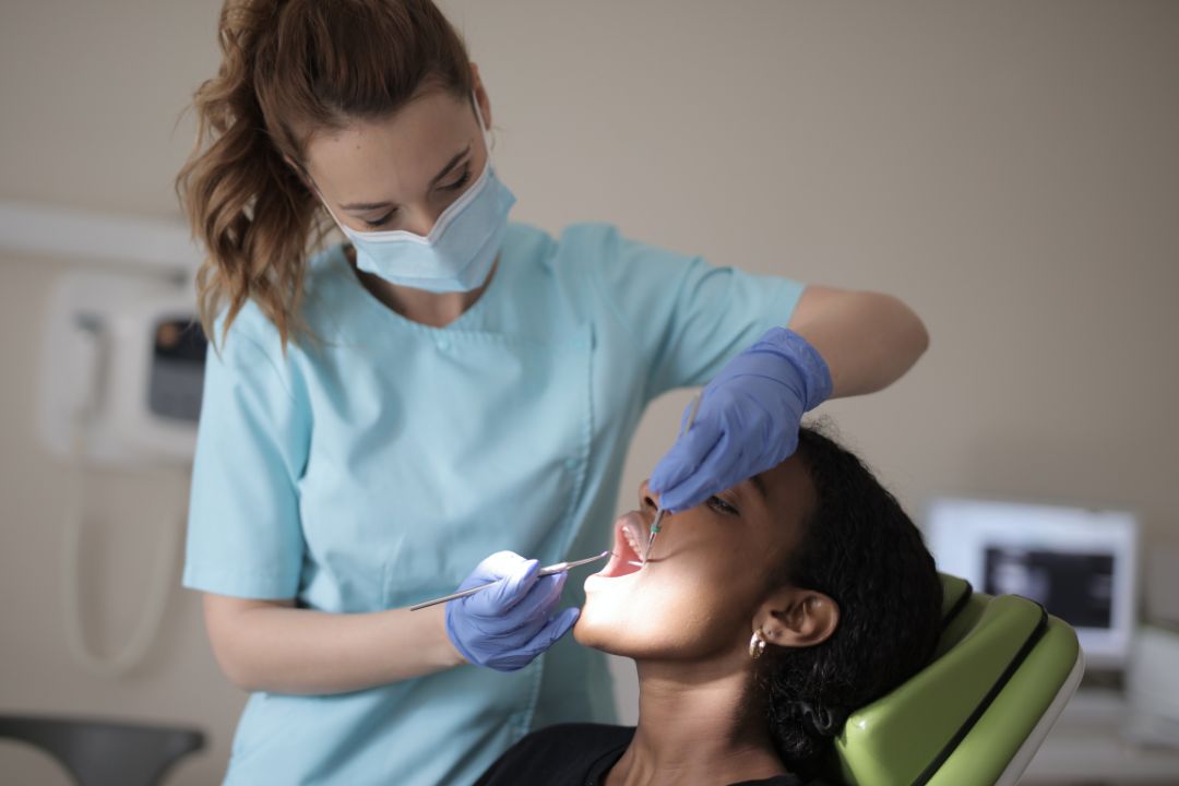 How to Avoid Complications After a Tooth Extraction