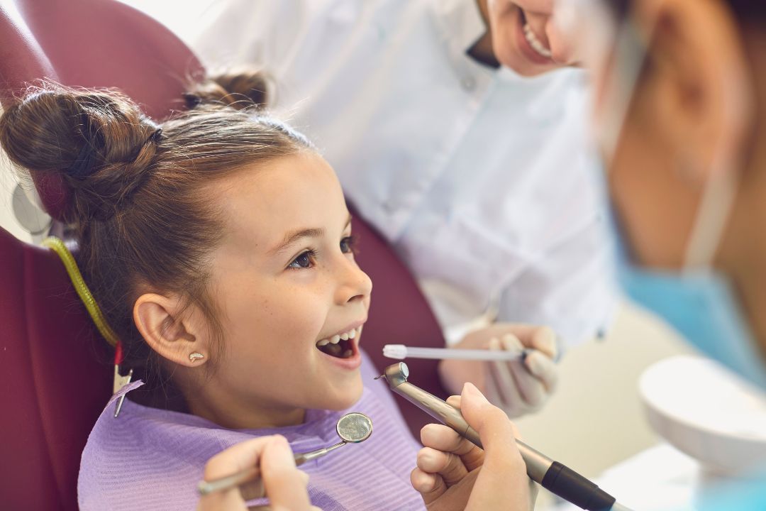 How to Comfort a Child After a Tooth Extraction Procedure